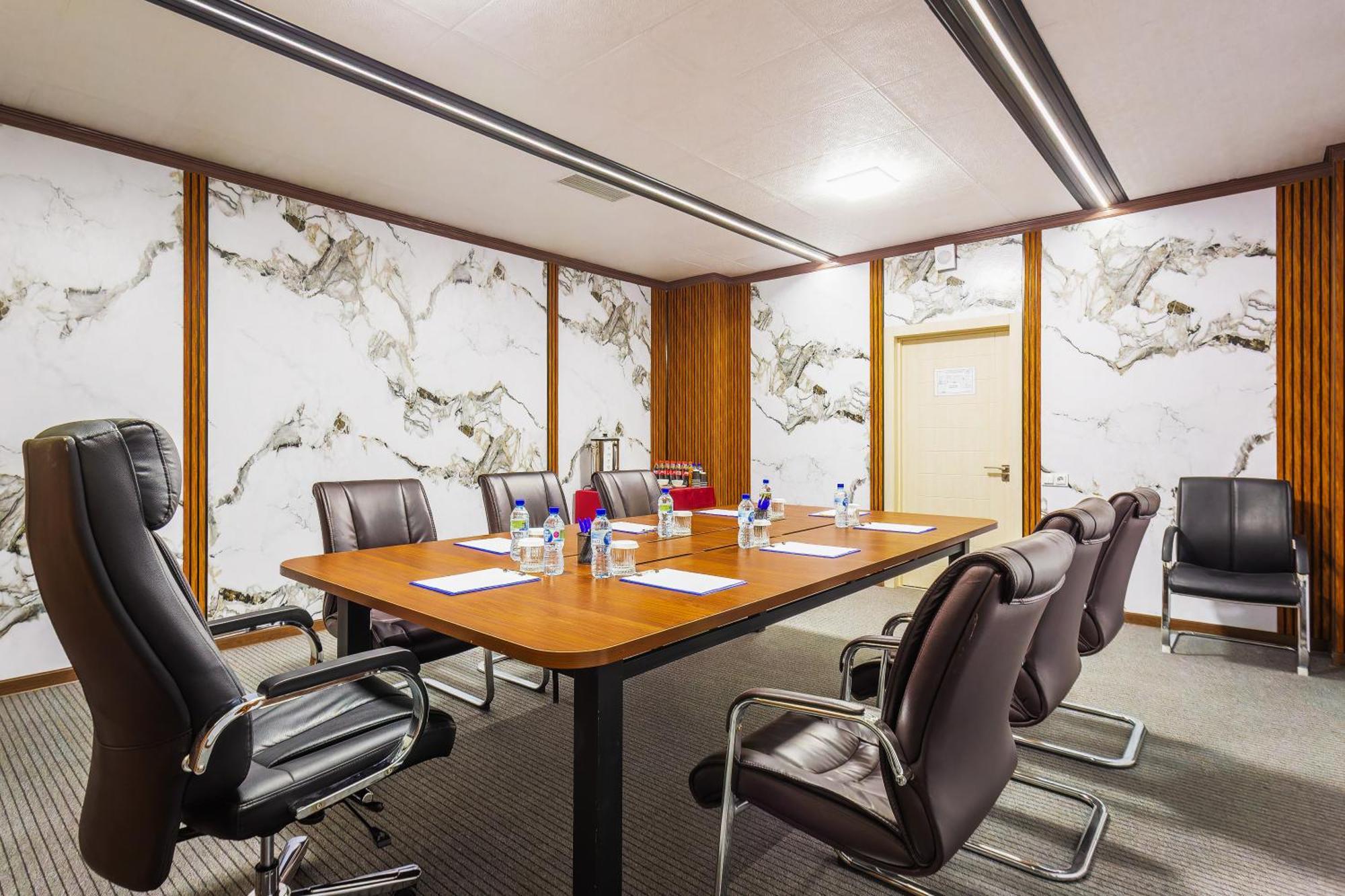 Rich Park Hotel Ташкент Экстерьер фото