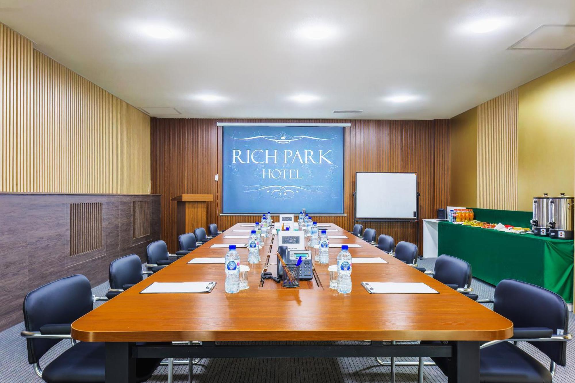 Rich Park Hotel Ташкент Экстерьер фото